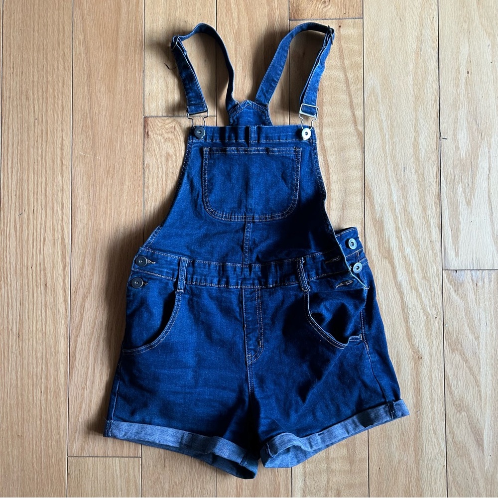 Modcloth Playful Personality Shortalls in Dark Wash (size small)